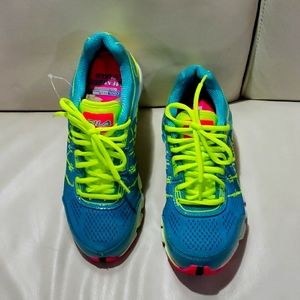NWOT/W 7.5-FILA Turquoise & Neon Yellow Running Shoes